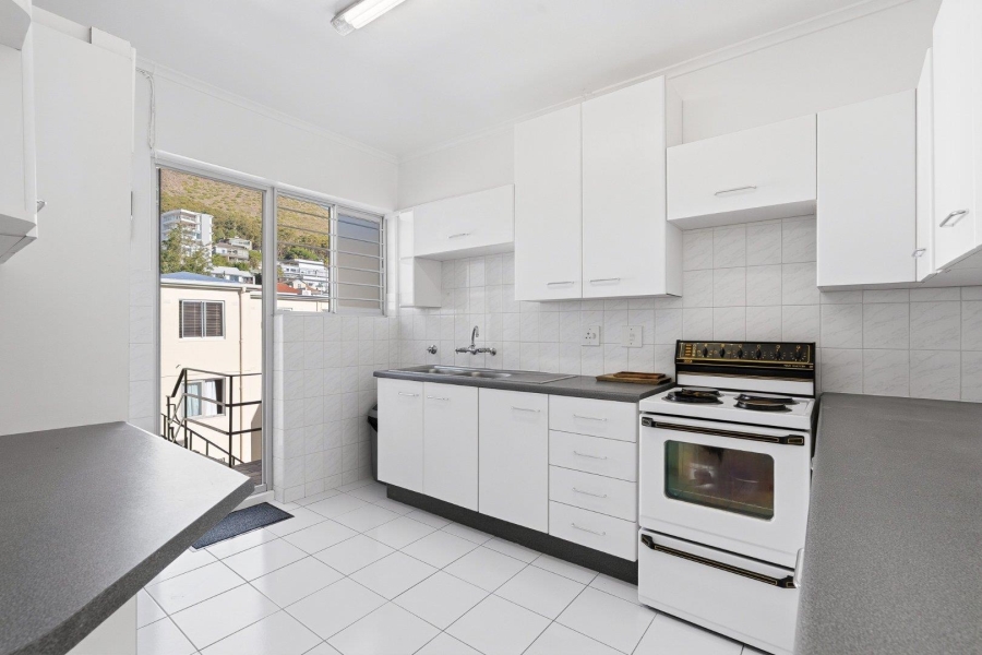 To Let 2 Bedroom Property for Rent in Sea Point Western Cape